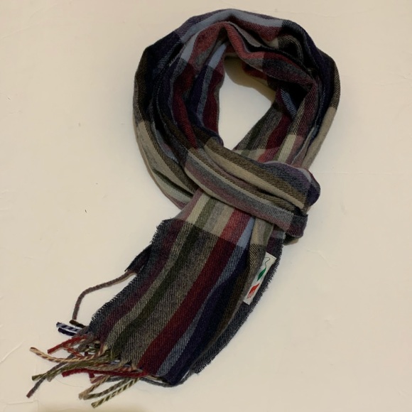 Wool scarf made in Italy stripes fringed - Picture 4 of 7